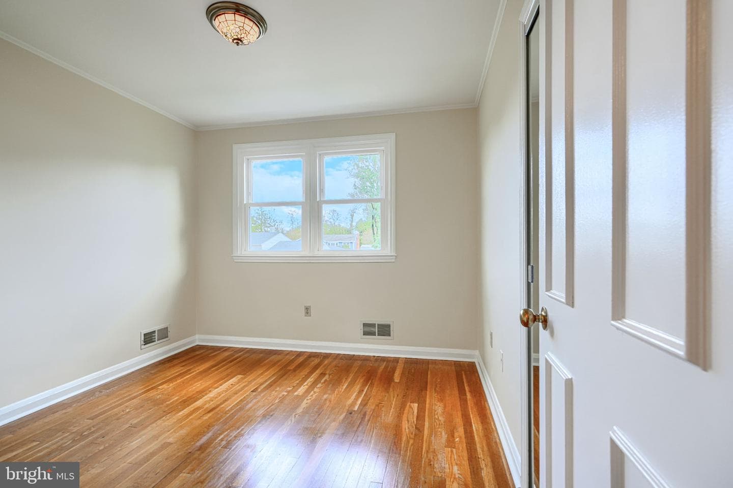 8 Felton Road photo 28