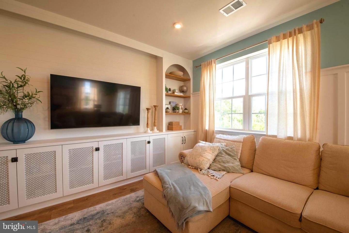 9453 James Macgowan Lane #428 photo 30