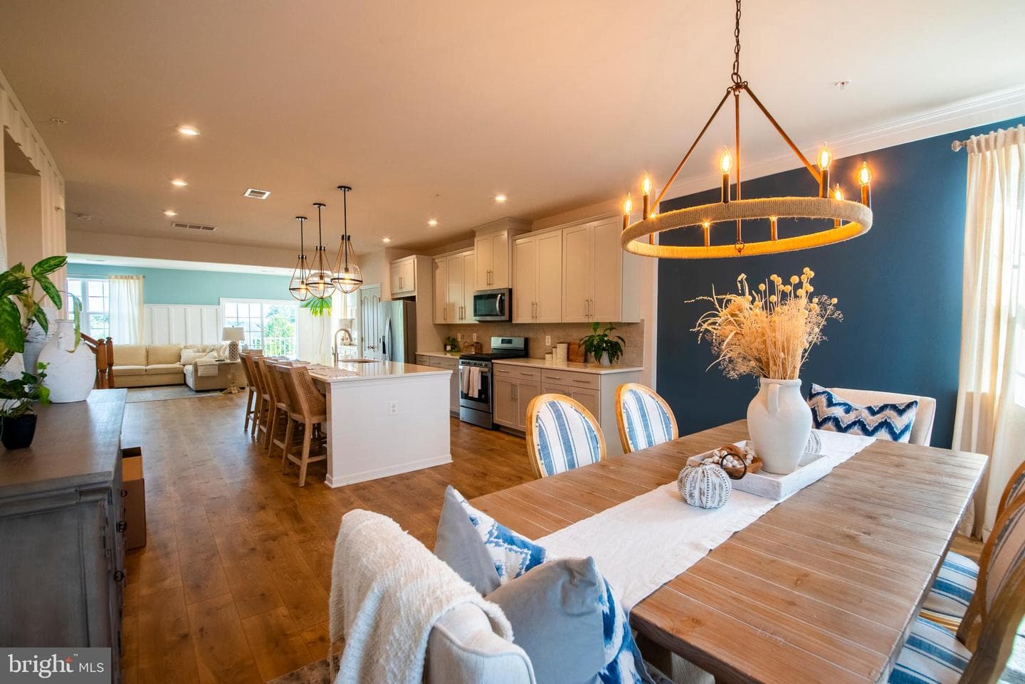 9453 James Macgowan Lane #428 photo 35
