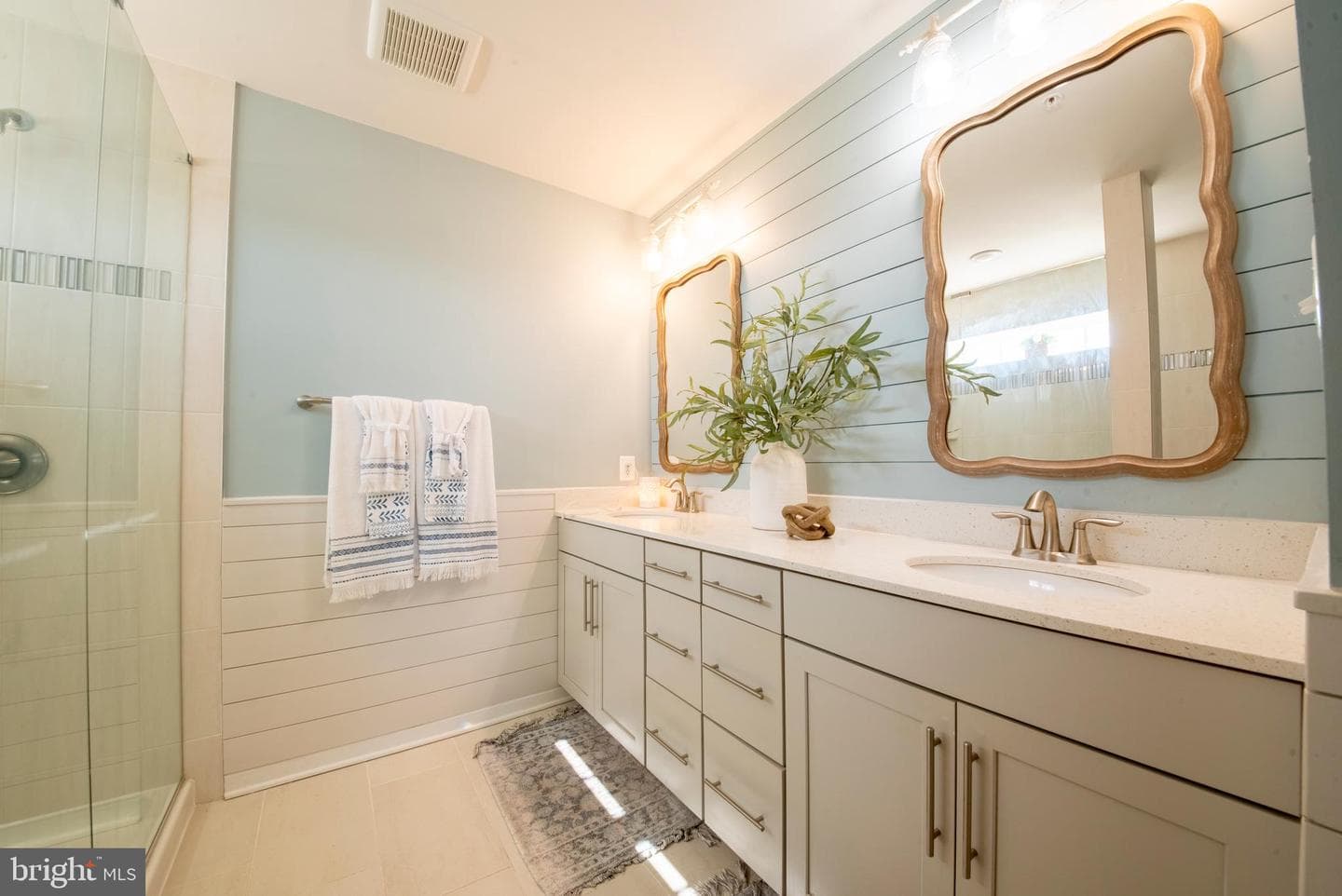 9453 James Macgowan Lane #428 photo 41