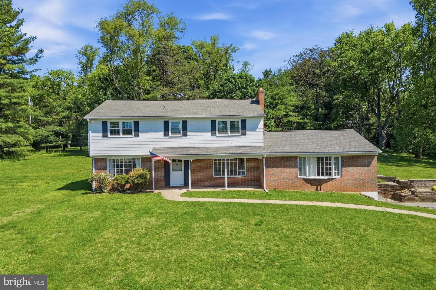 4308 Meadowcliff Road photo 2