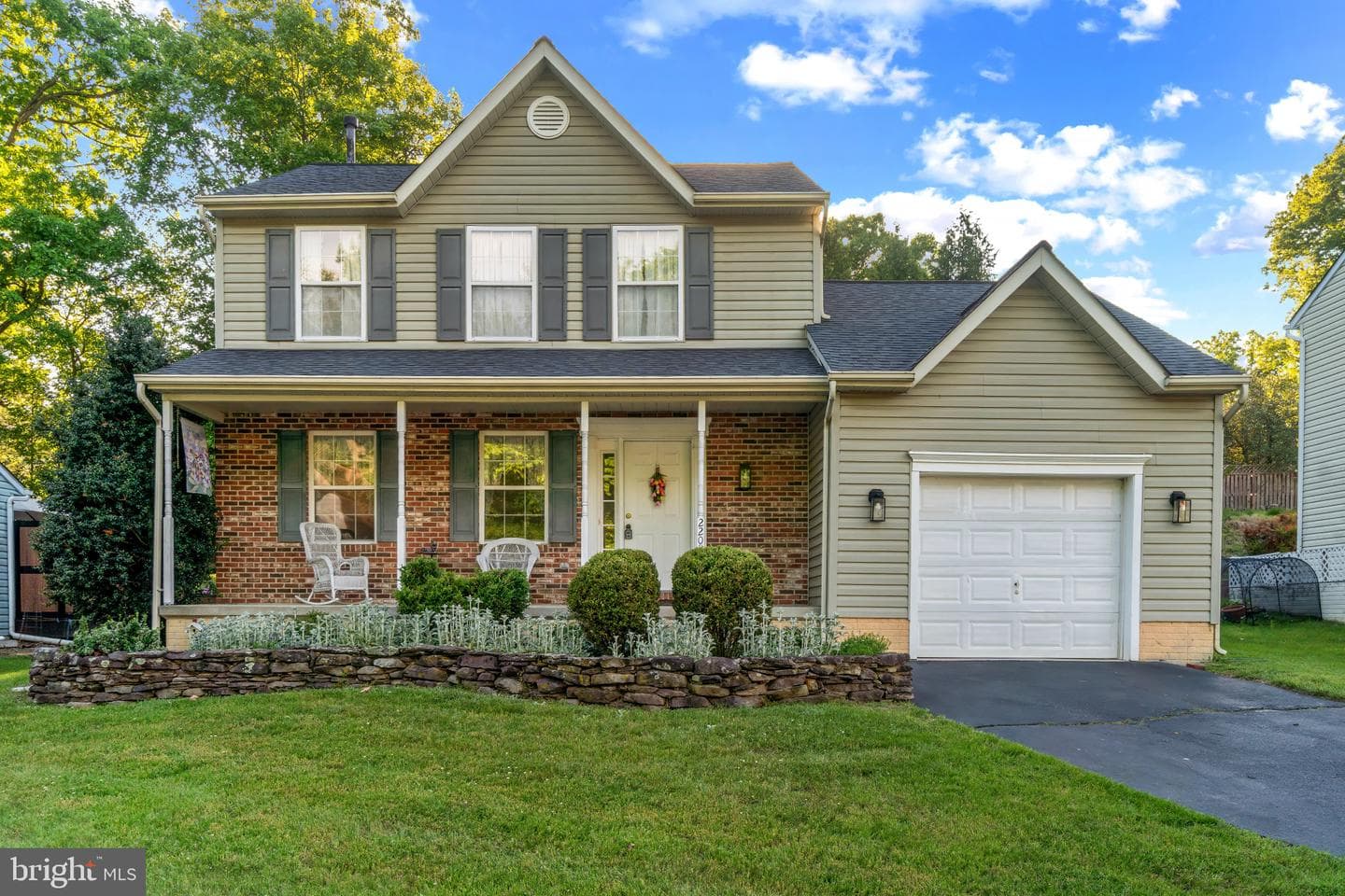 2208 Tall Pines Court