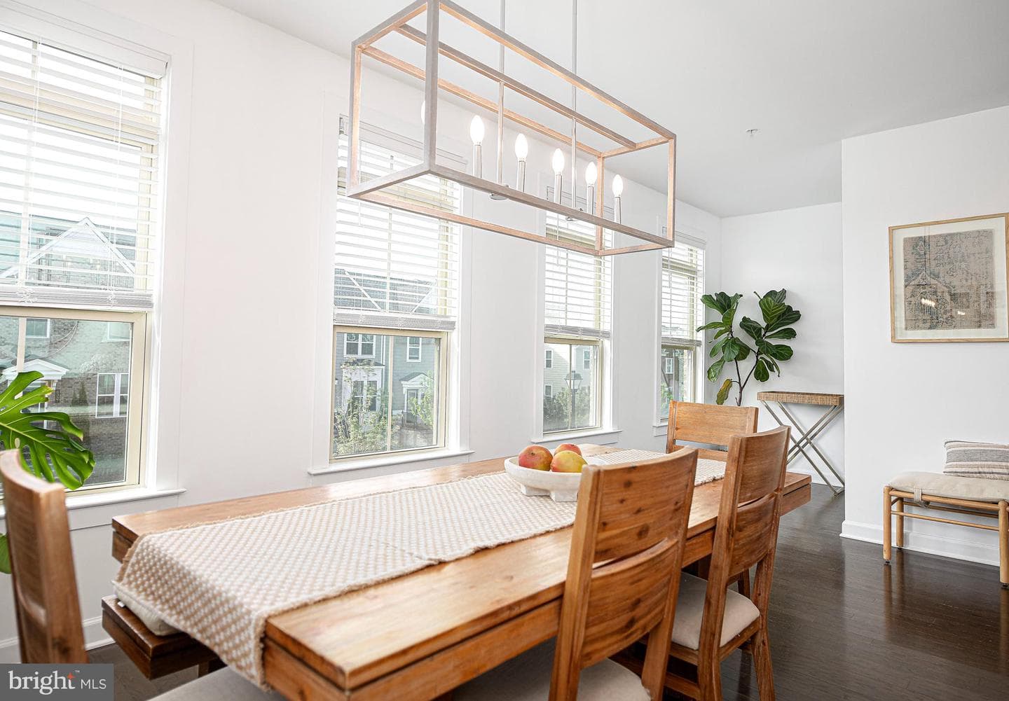 6334 Islington Street photo 14
