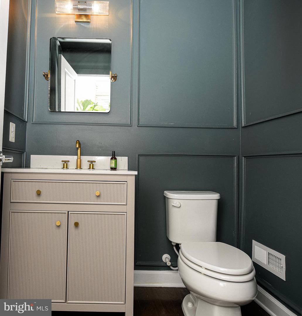 6334 Islington Street photo 21