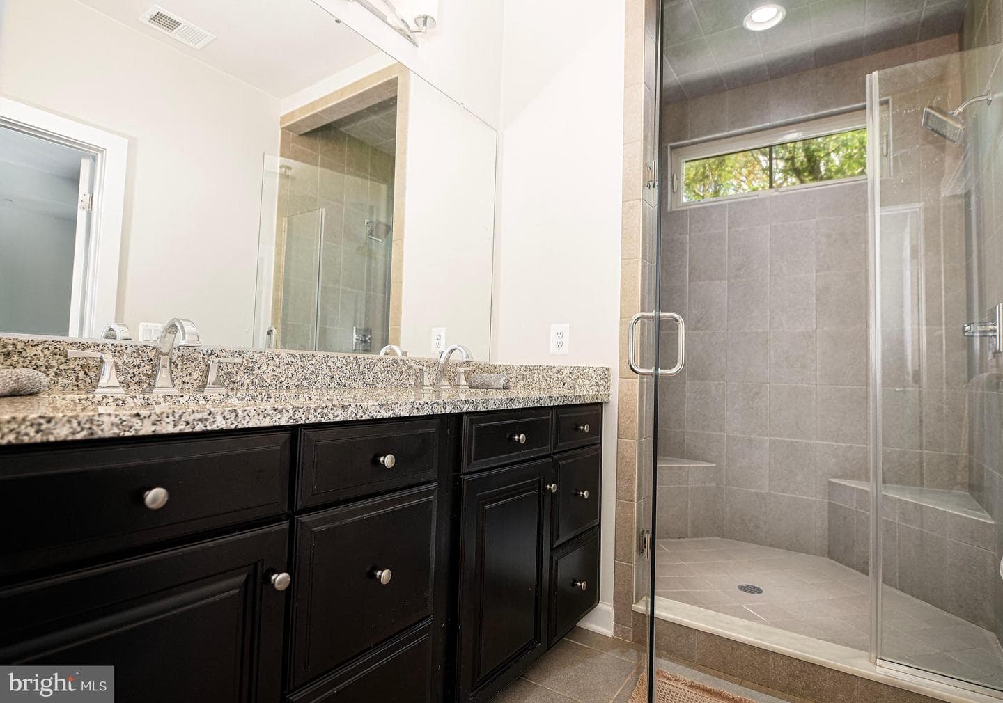 6334 Islington Street photo 24
