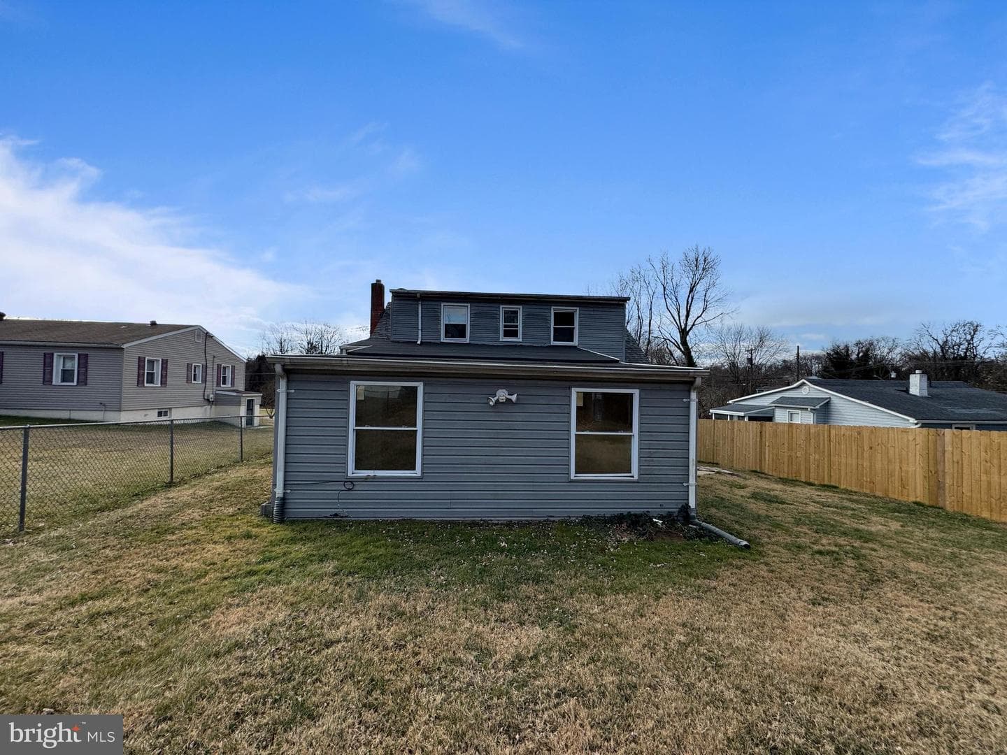2716 Alderwood Avenue photo 3
