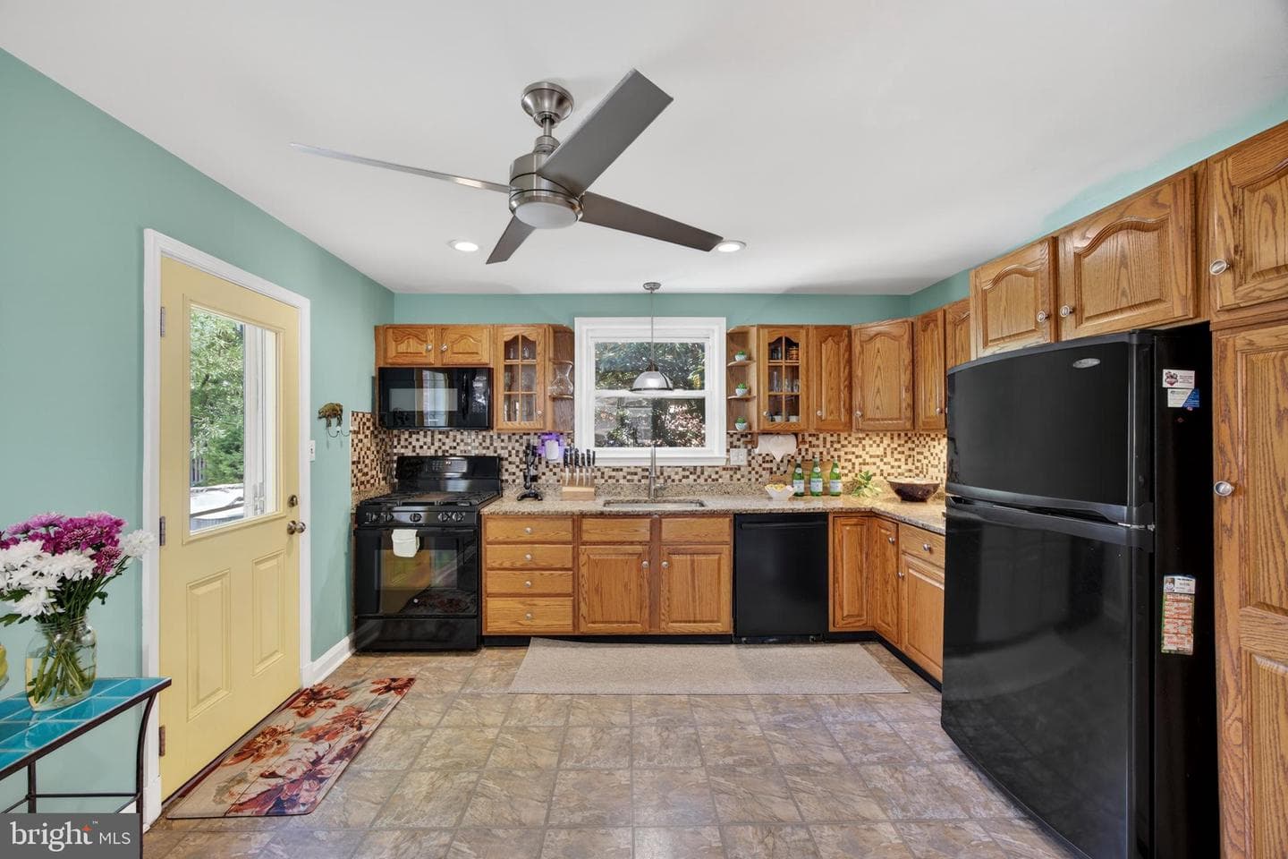 18 S Beaumont Avenue photo 21