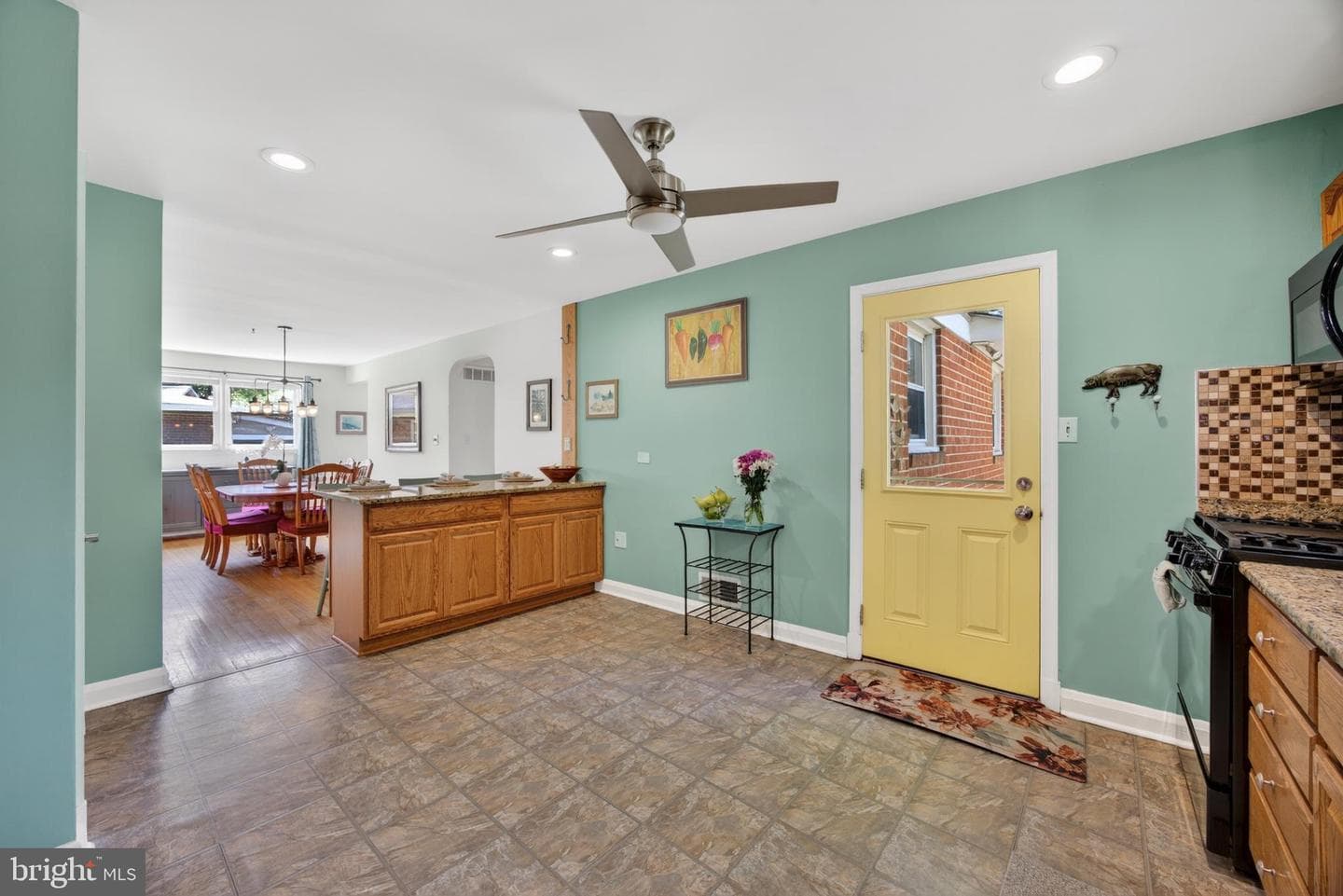 18 S Beaumont Avenue photo 23