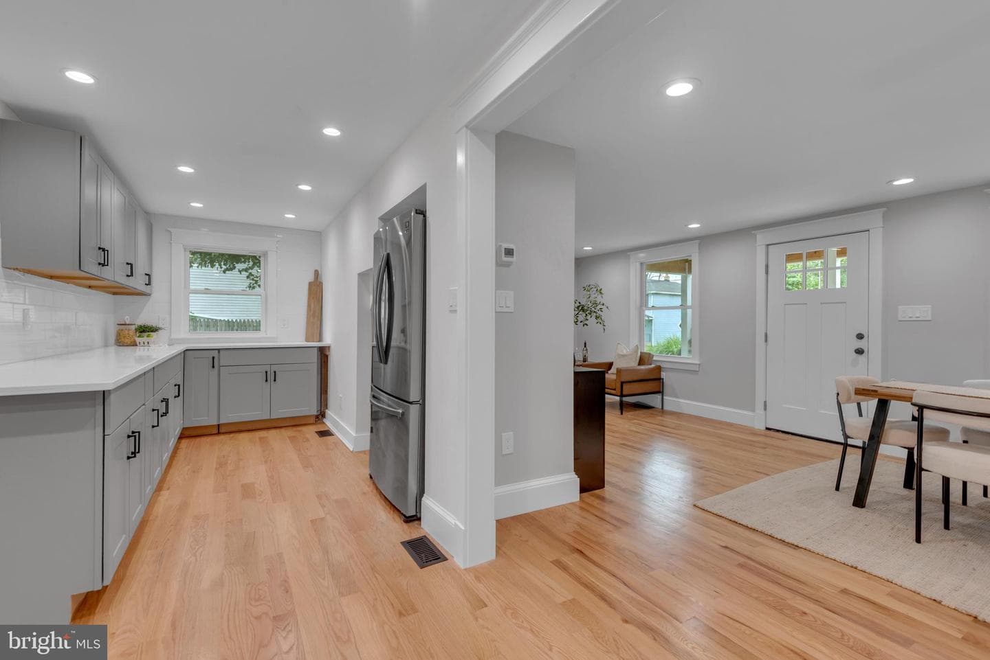 2121 Alvin Avenue photo 14