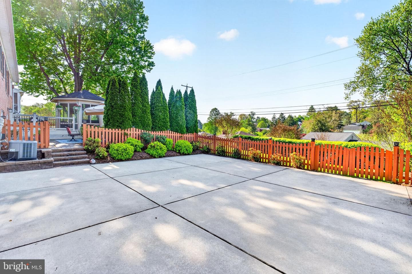 107 Martingale Road photo 52