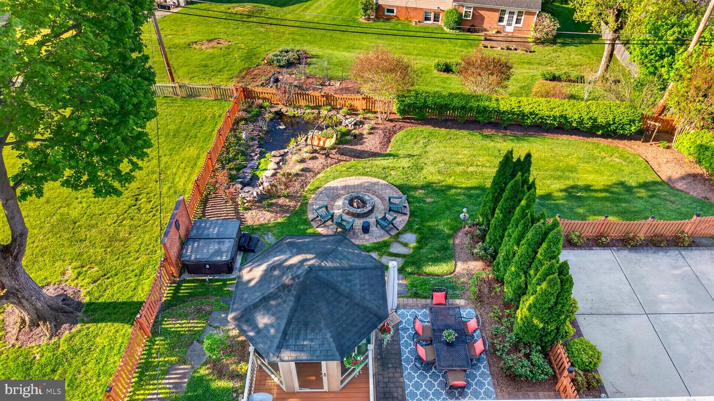 107 Martingale Road photo 6