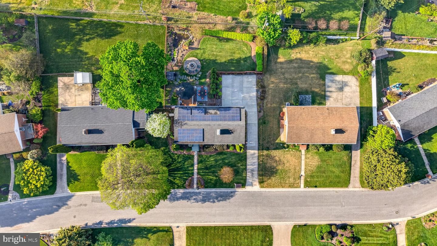 107 Martingale Road photo 76