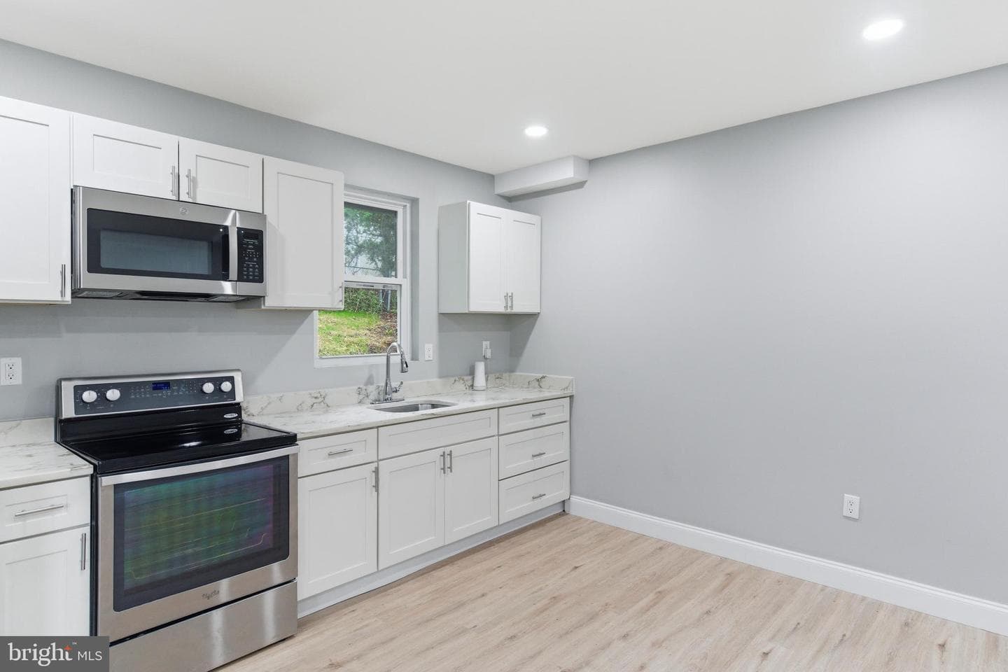 6039 Gwynn Oak photo 10