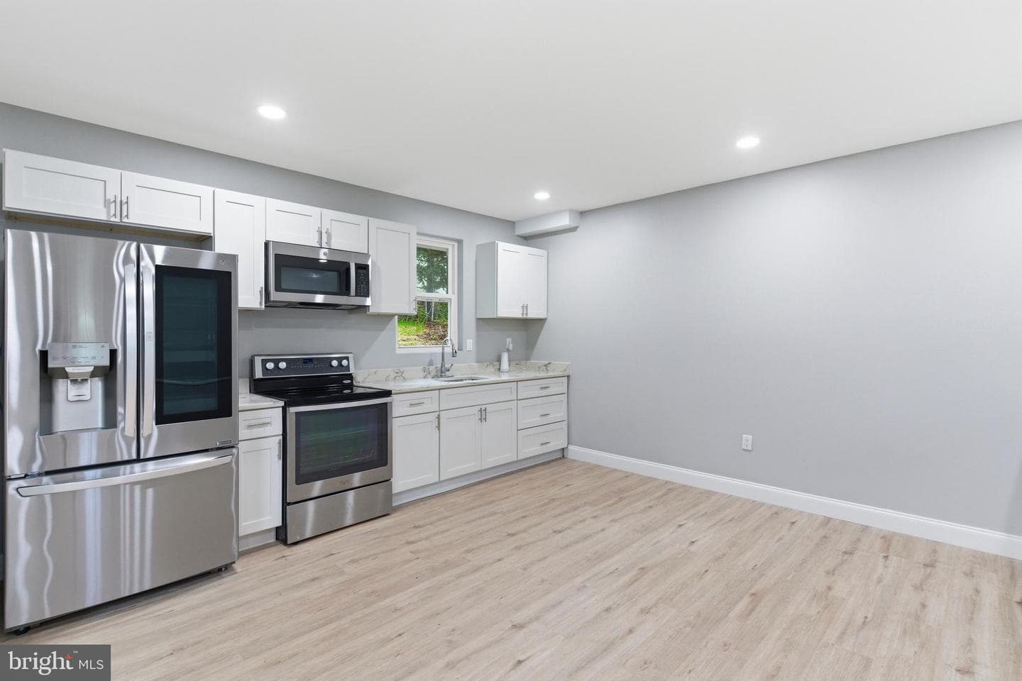 6039 Gwynn Oak photo 13