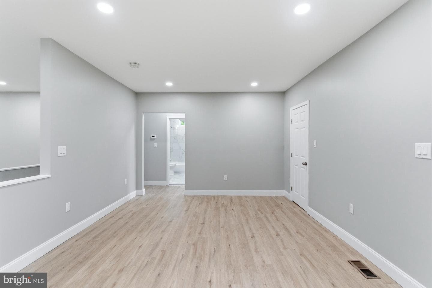 6039 Gwynn Oak photo 22