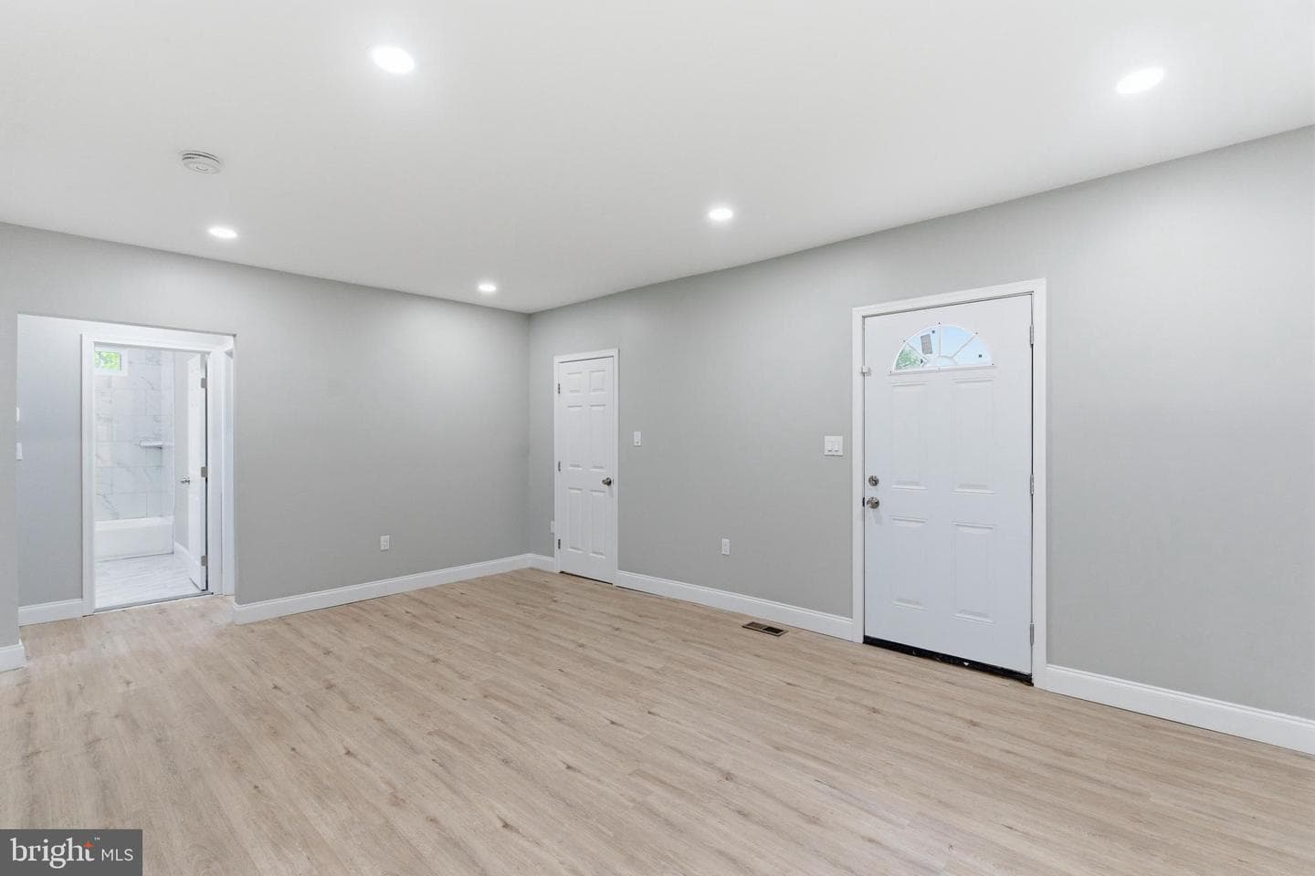 6039 Gwynn Oak photo 4