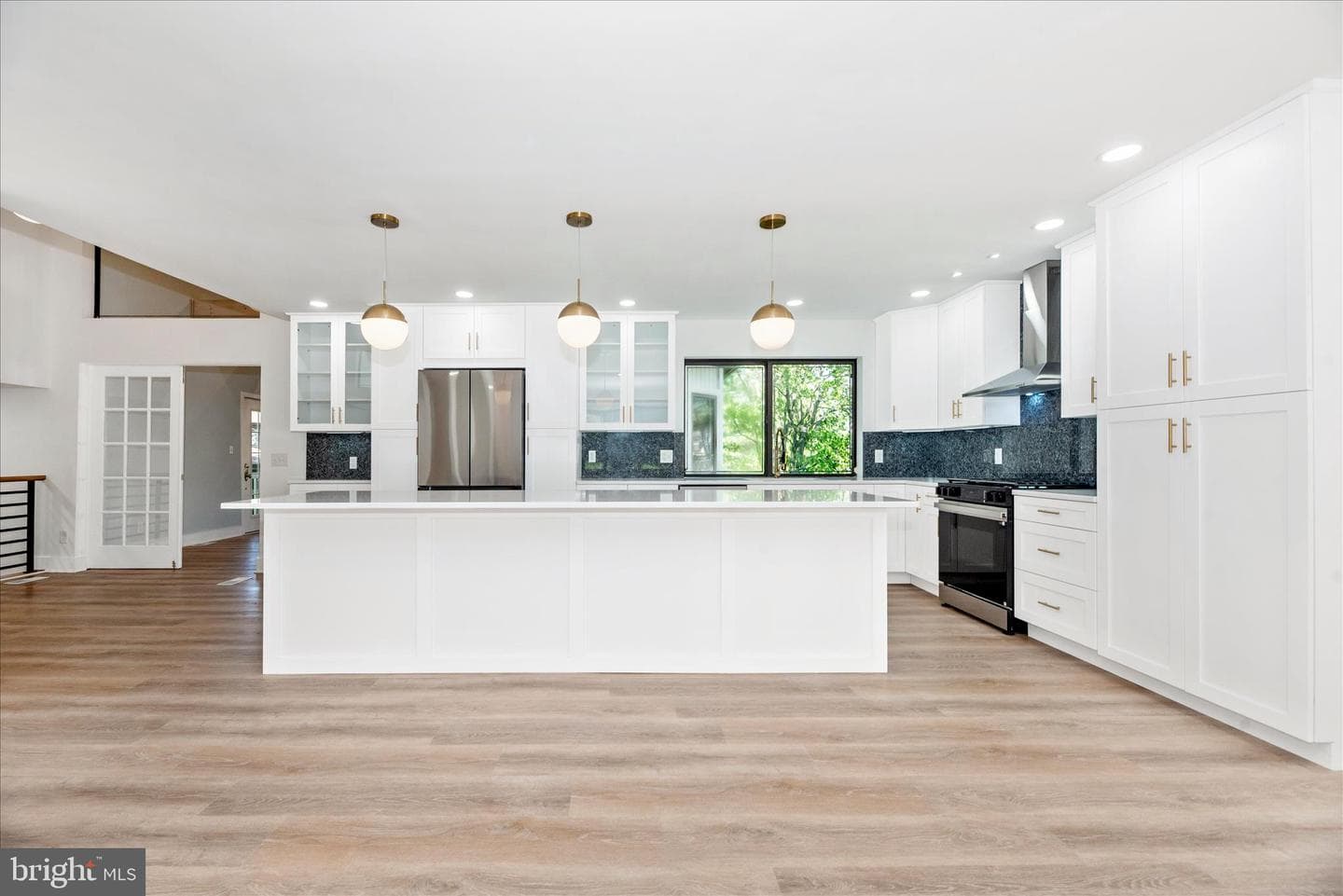 3747 Greenway Lane photo 13
