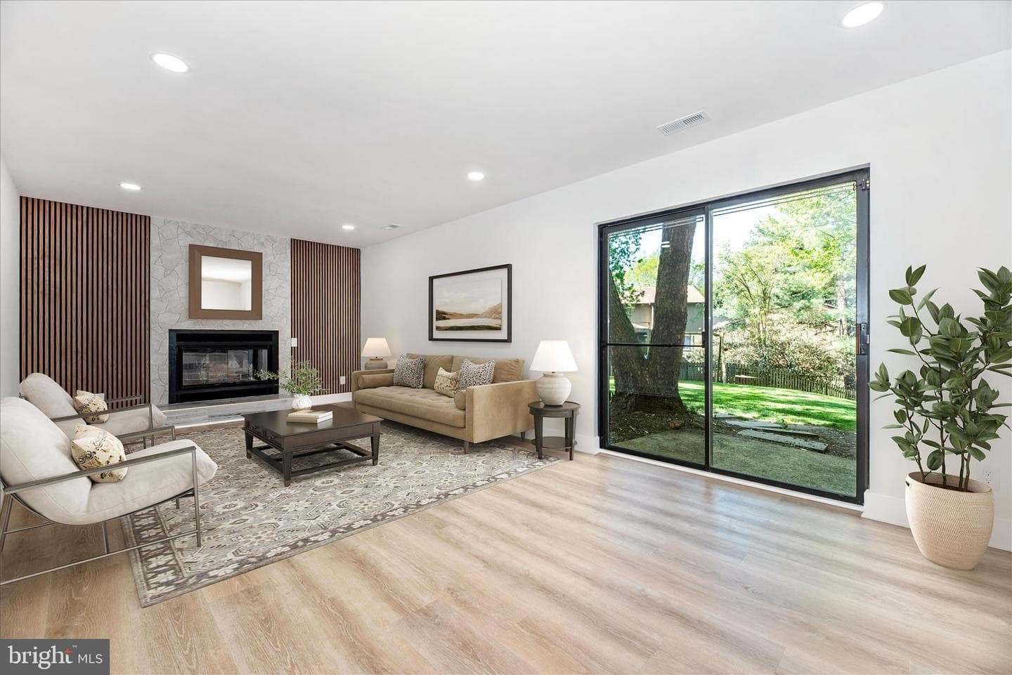3747 Greenway Lane photo 22