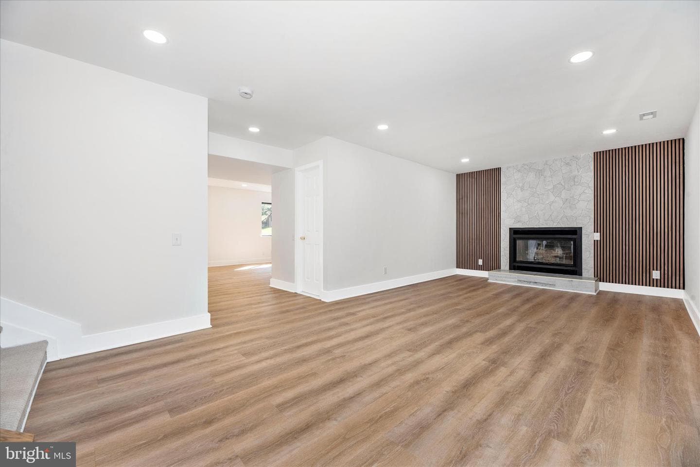 3747 Greenway Lane photo 24