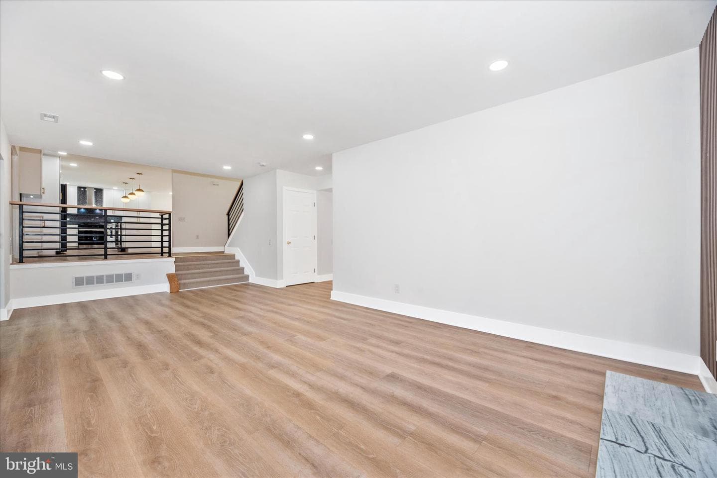 3747 Greenway Lane photo 25