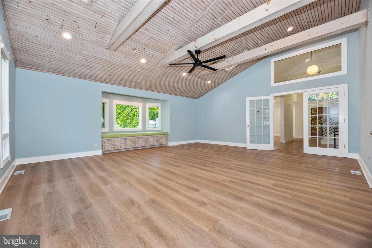 3747 Greenway Lane photo 29