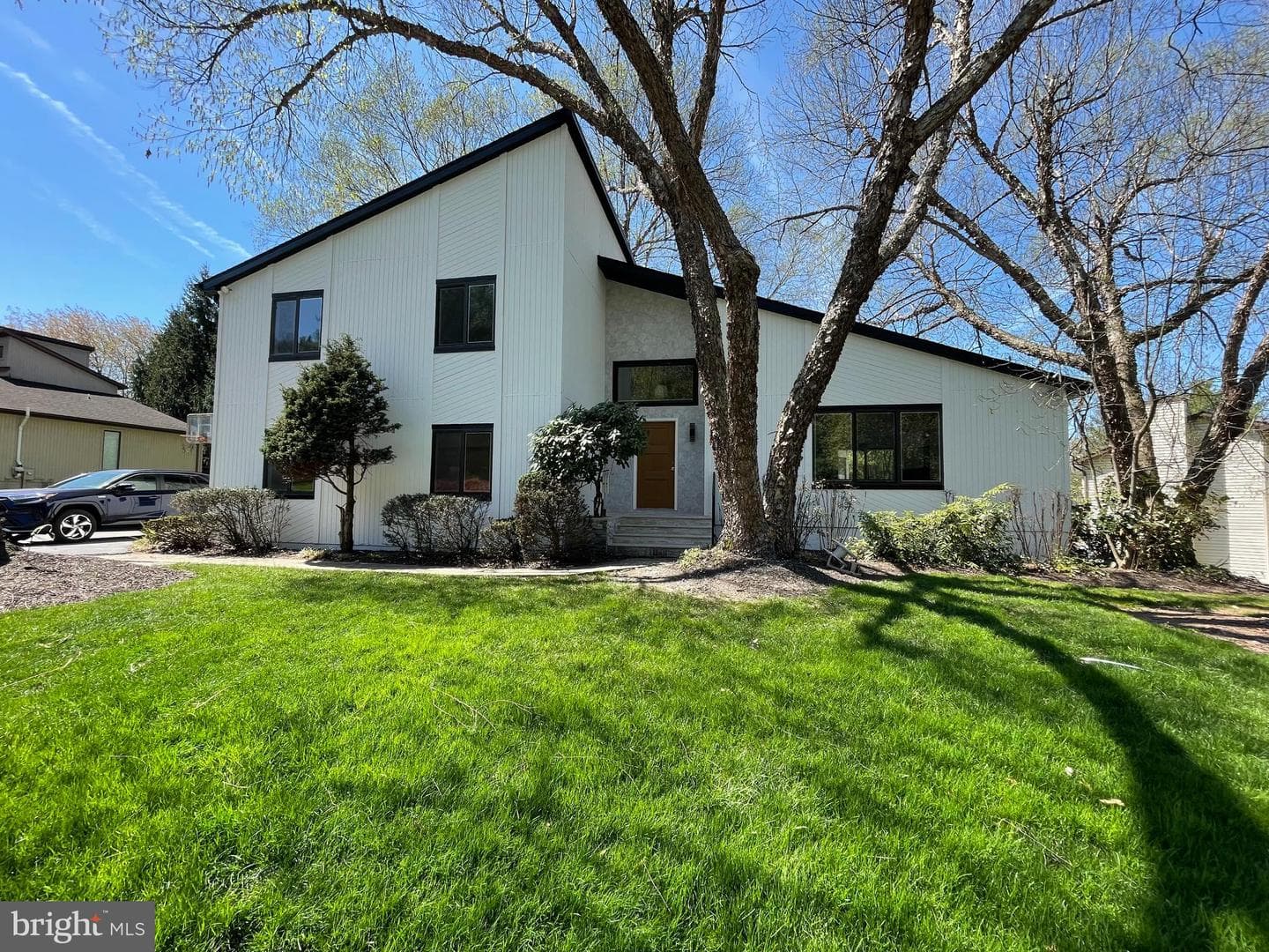 3747 Greenway Lane photo 3