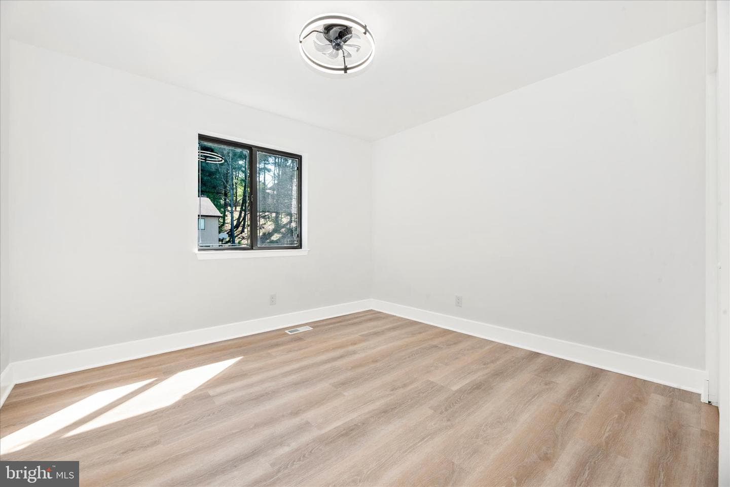 3747 Greenway Lane photo 42