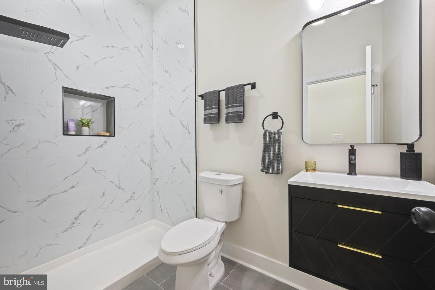 8620 Ellen Court photo 18