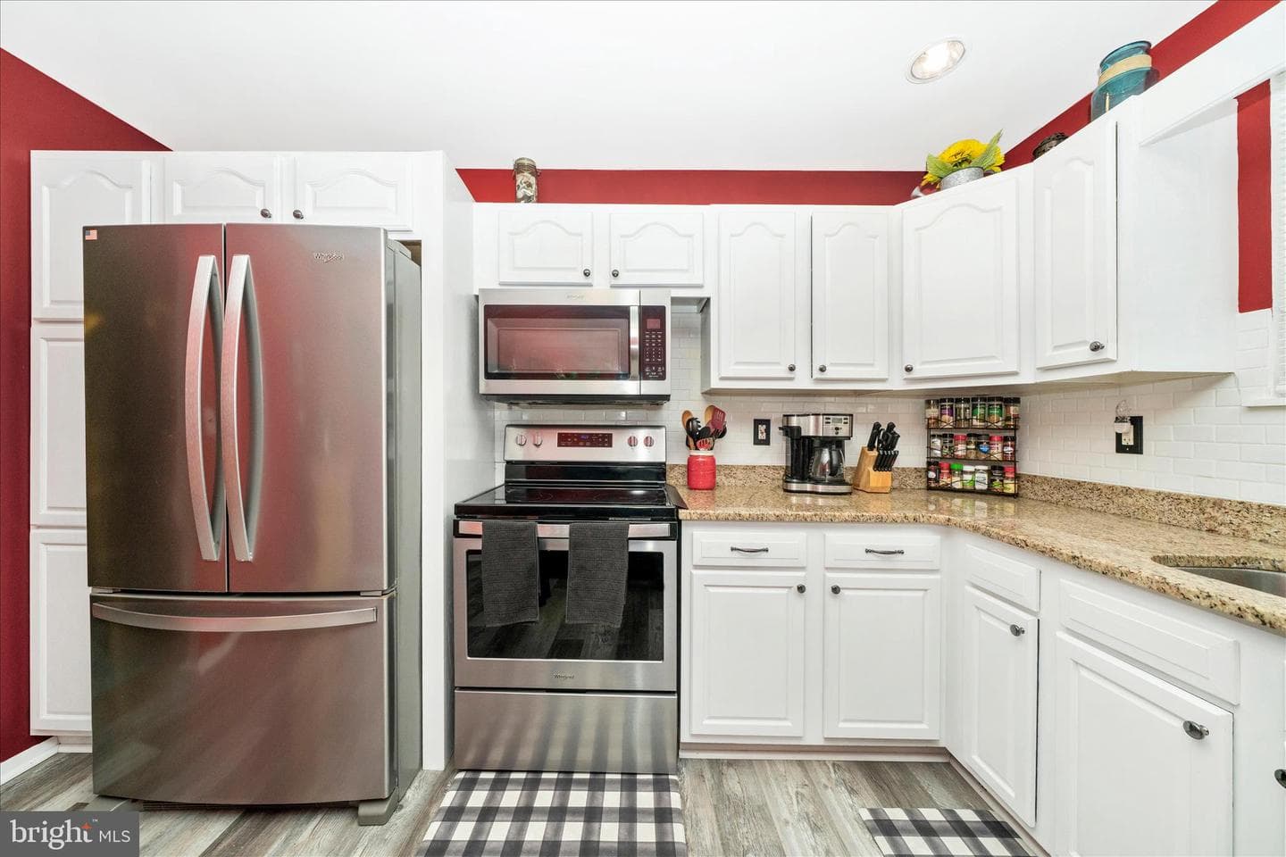 305 Glyndon Drive photo 14