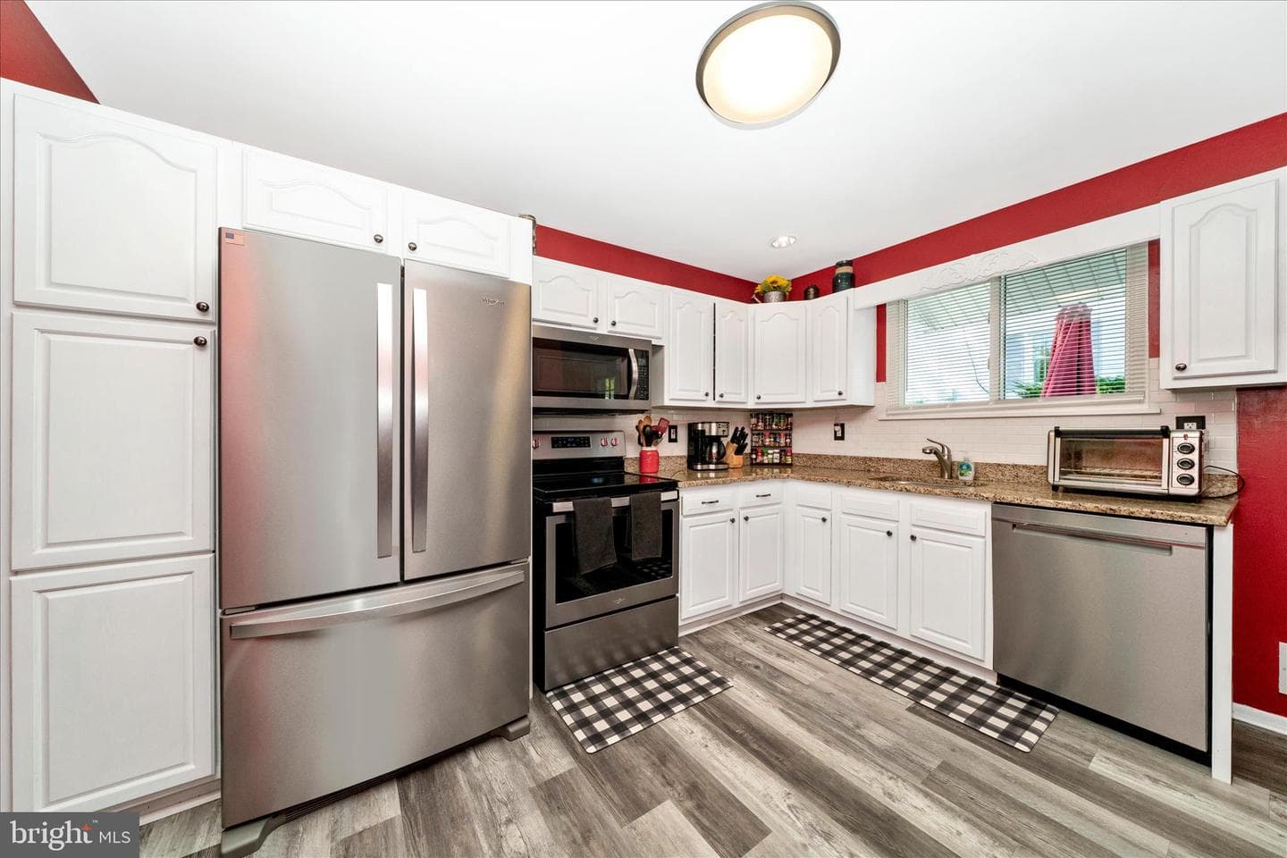 305 Glyndon Drive photo 15