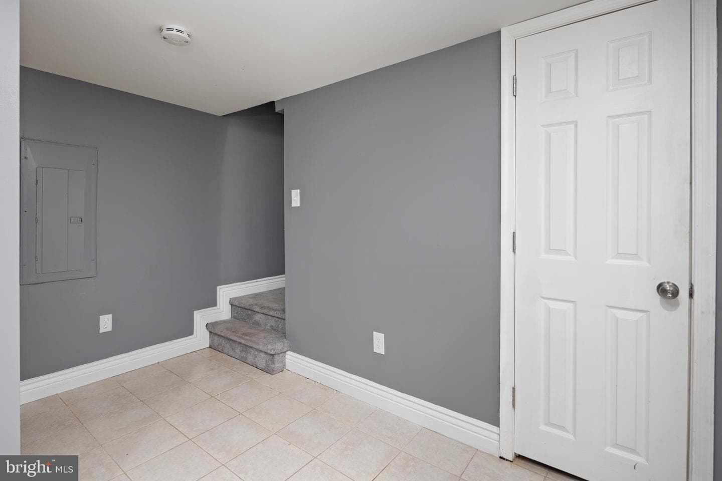 902 Kingston Road photo 37