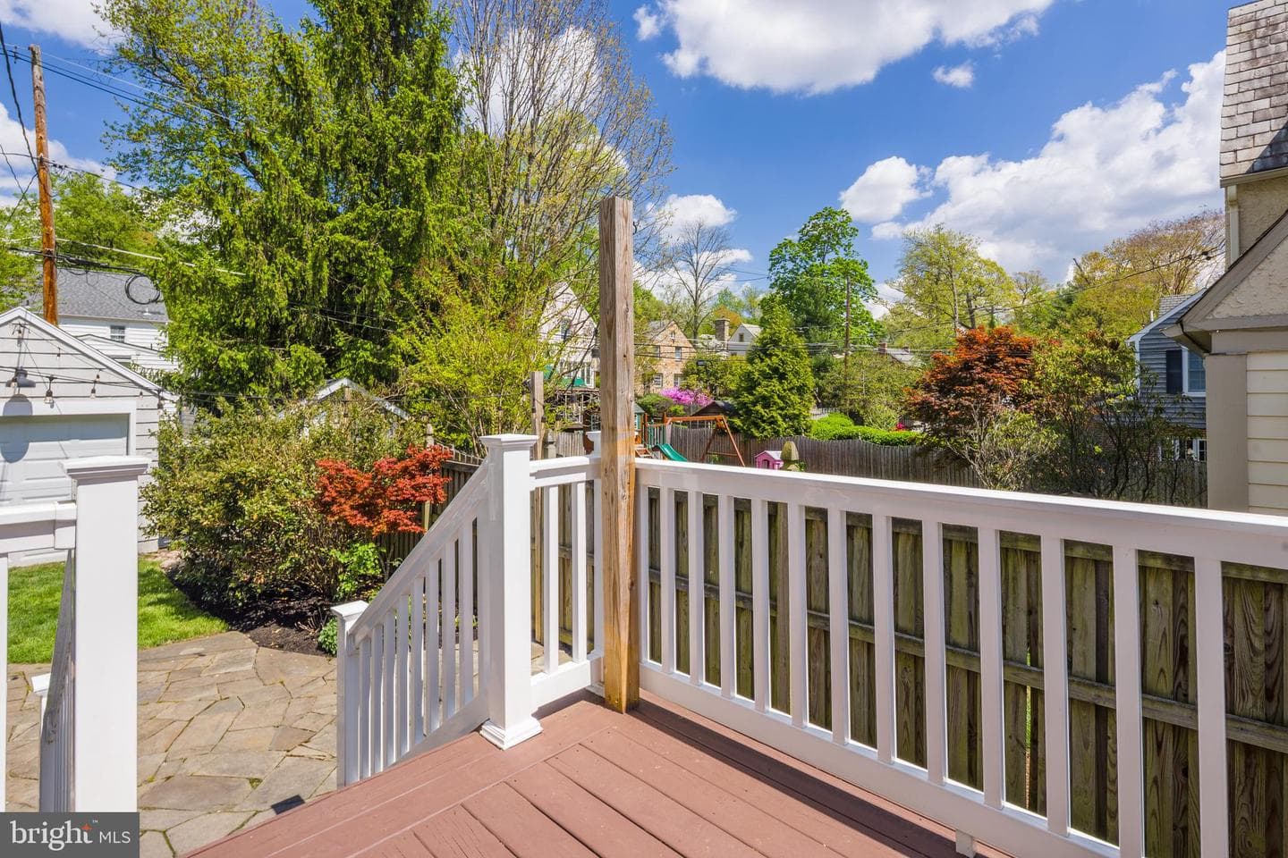 902 Kingston Road photo 49