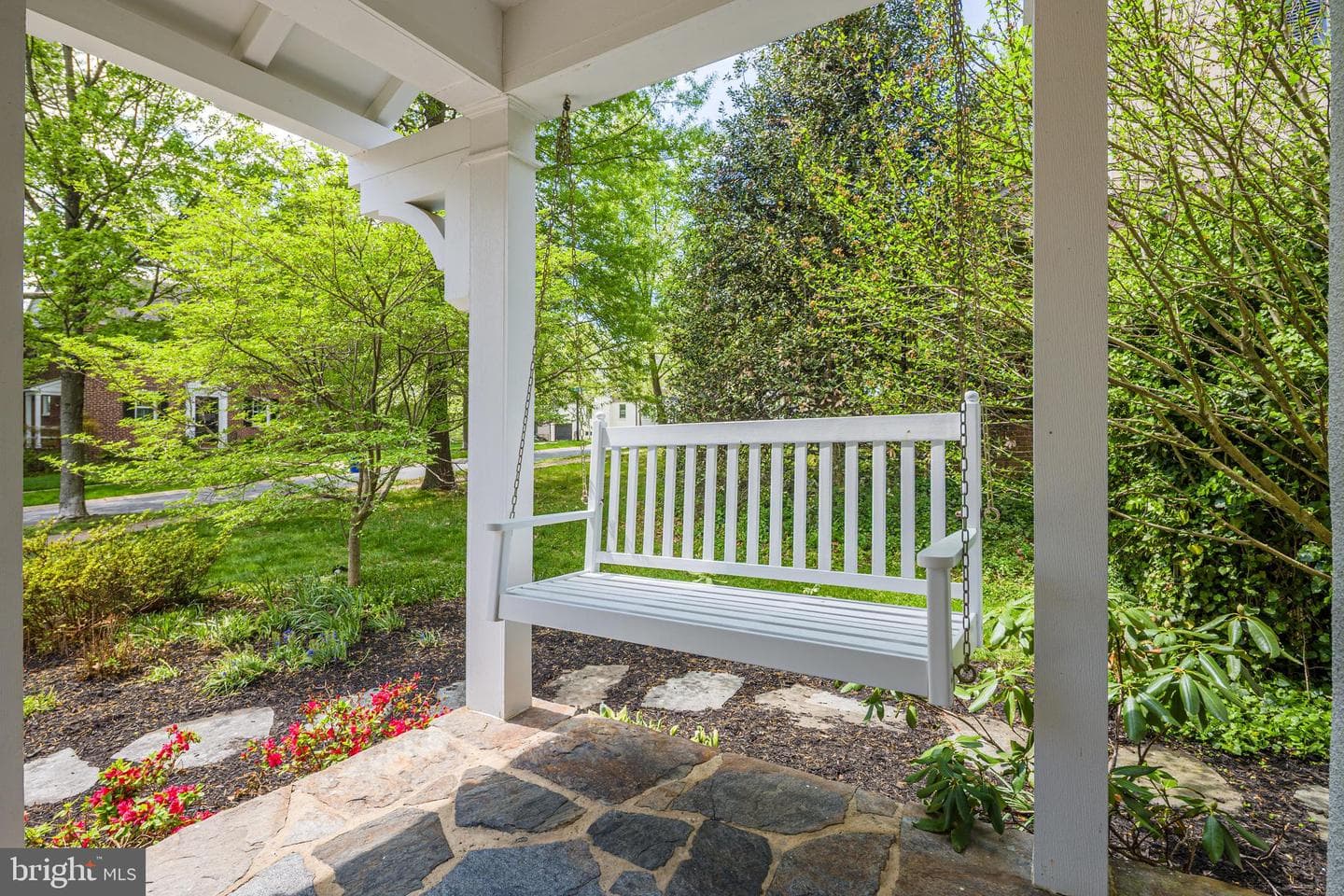 902 Kingston Road photo 51