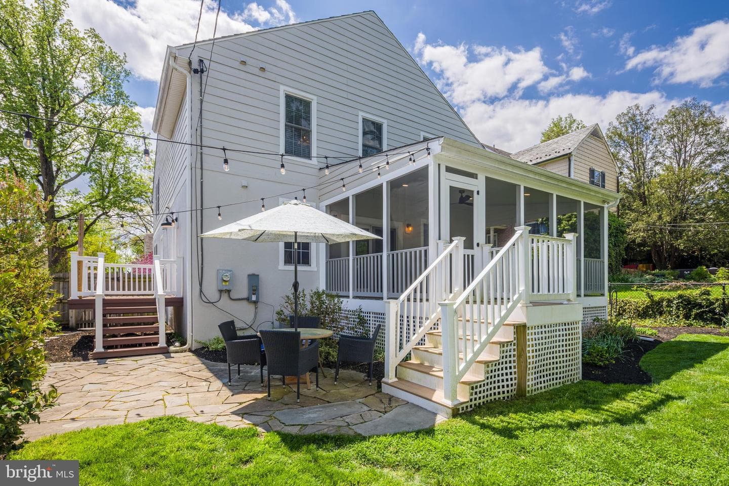 902 Kingston Road photo 7