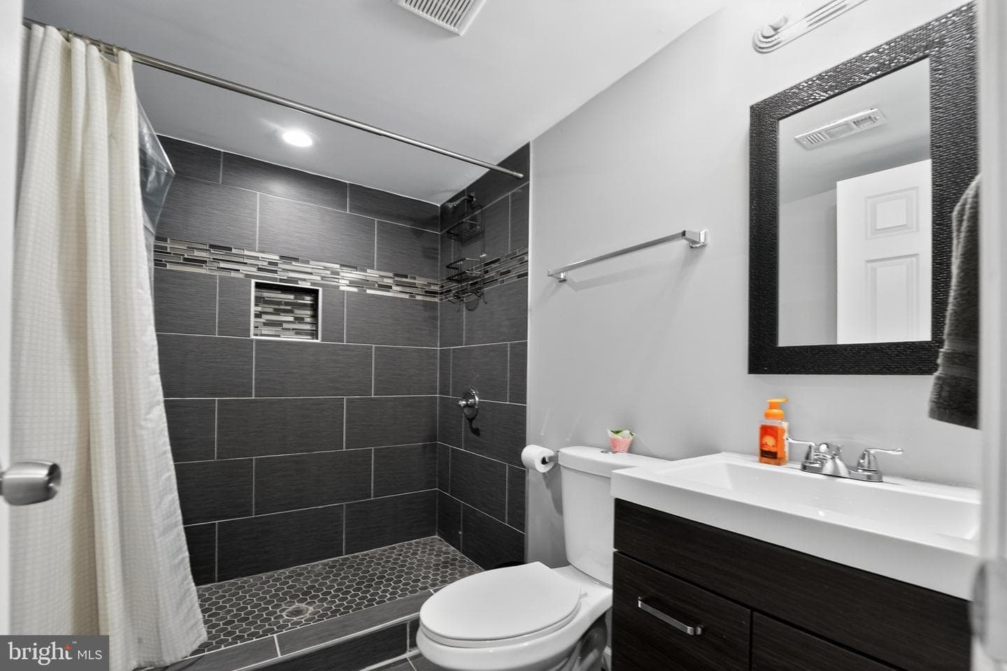 217 Pinewood Road photo 33