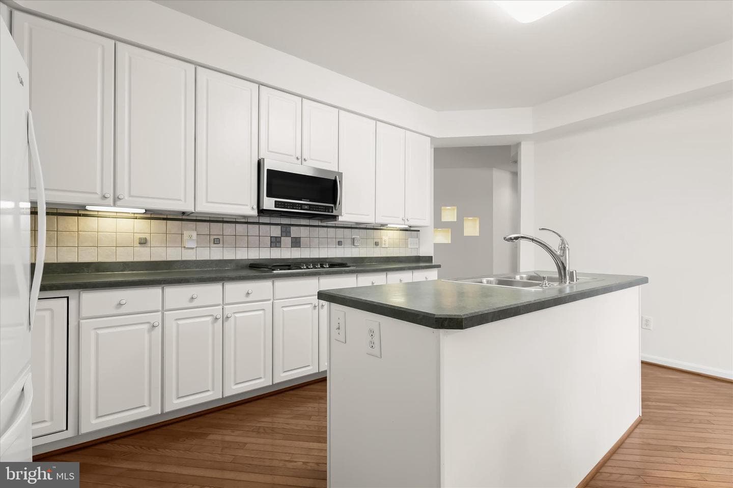 320 Chalk Hill Drive photo 24
