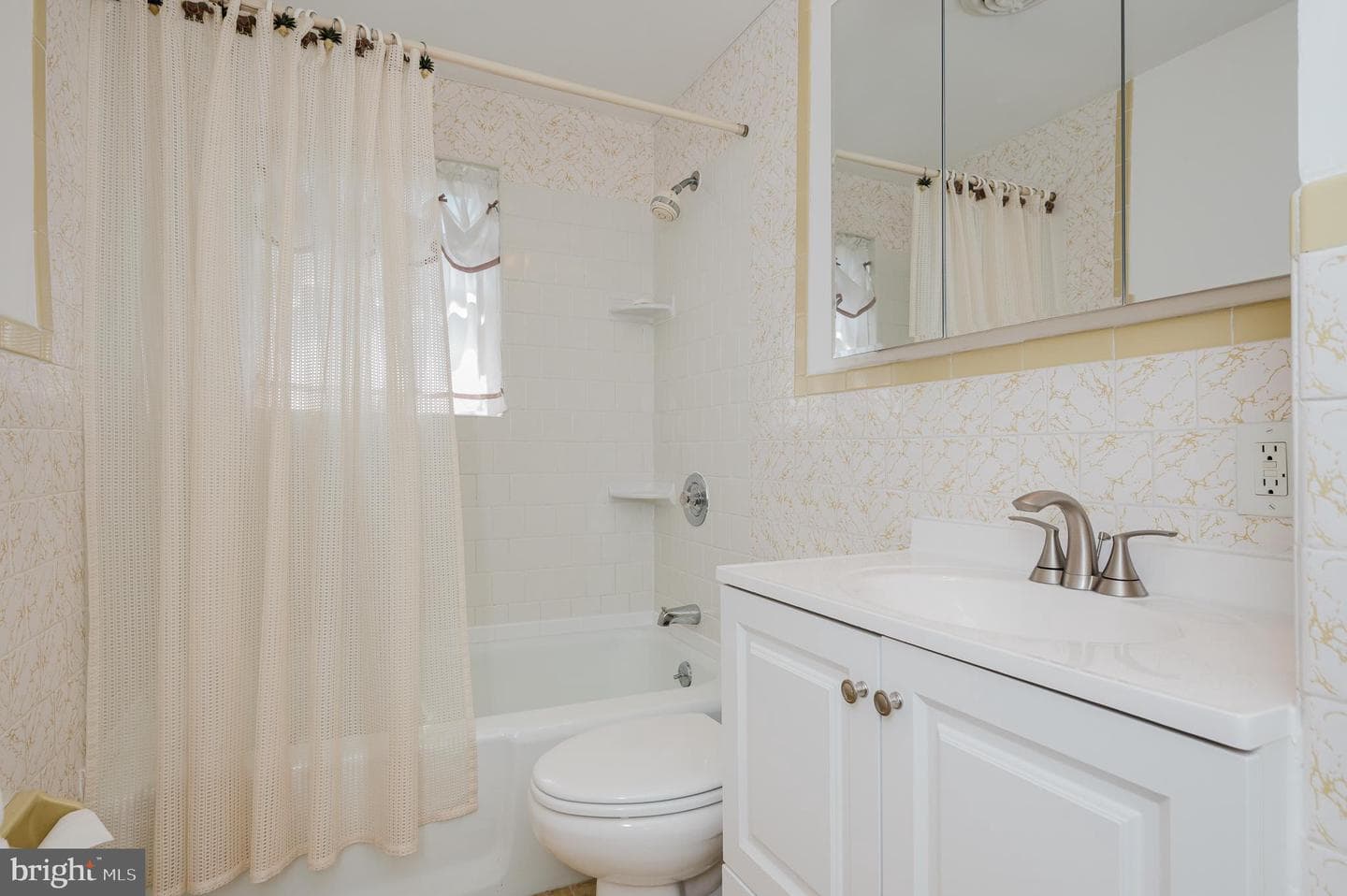 10 Elmont Avenue photo 38