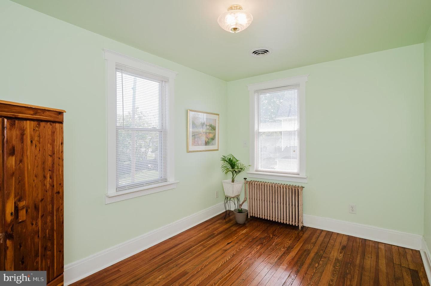 10 Elmont Avenue photo 39