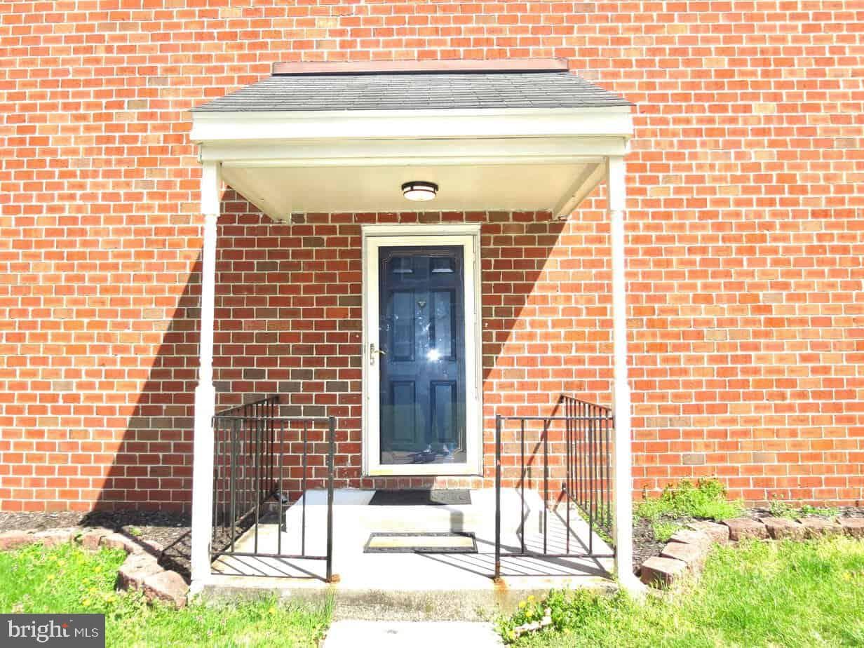 115 Courtland Woods Circle photo 8