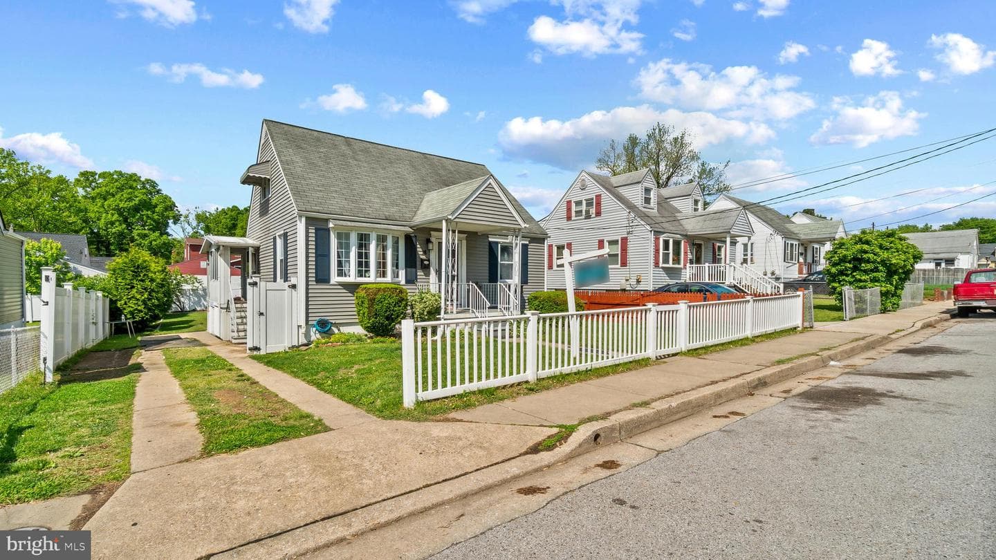 18 N Hawthorne Rd, Middle River