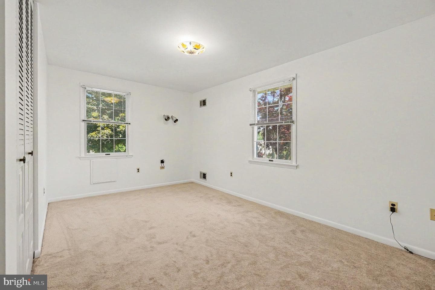 9204 Snyder Lane photo 21