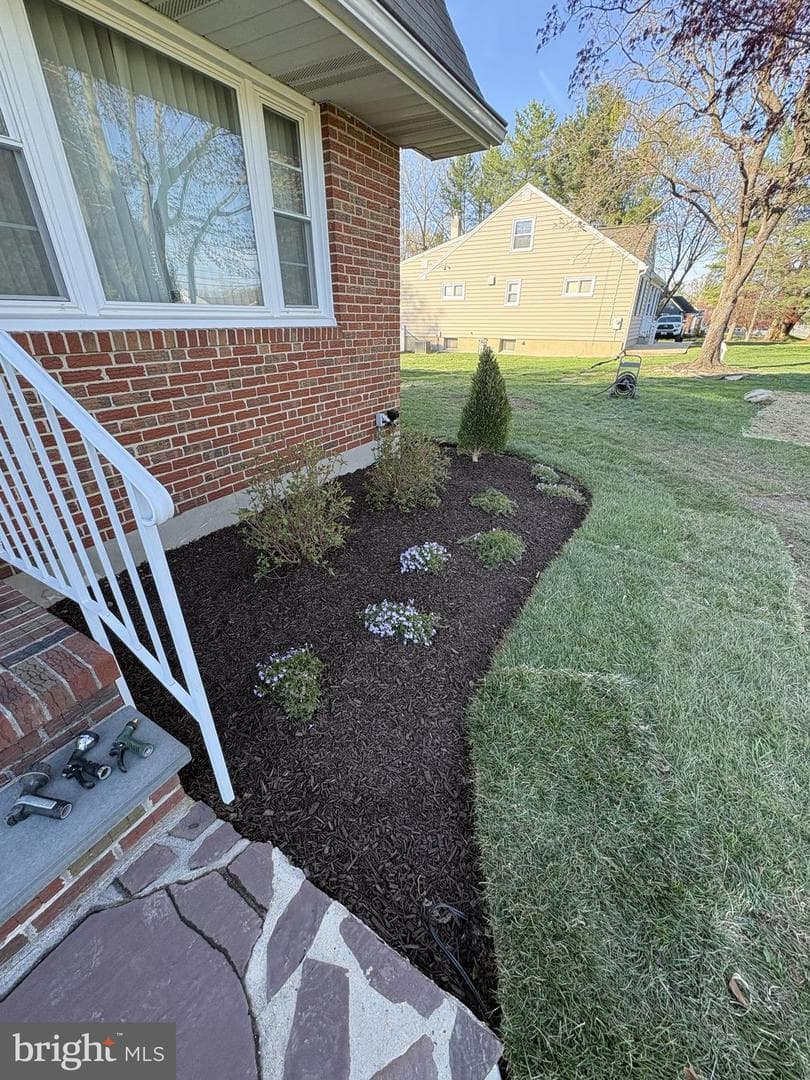9204 Snyder Lane photo 34