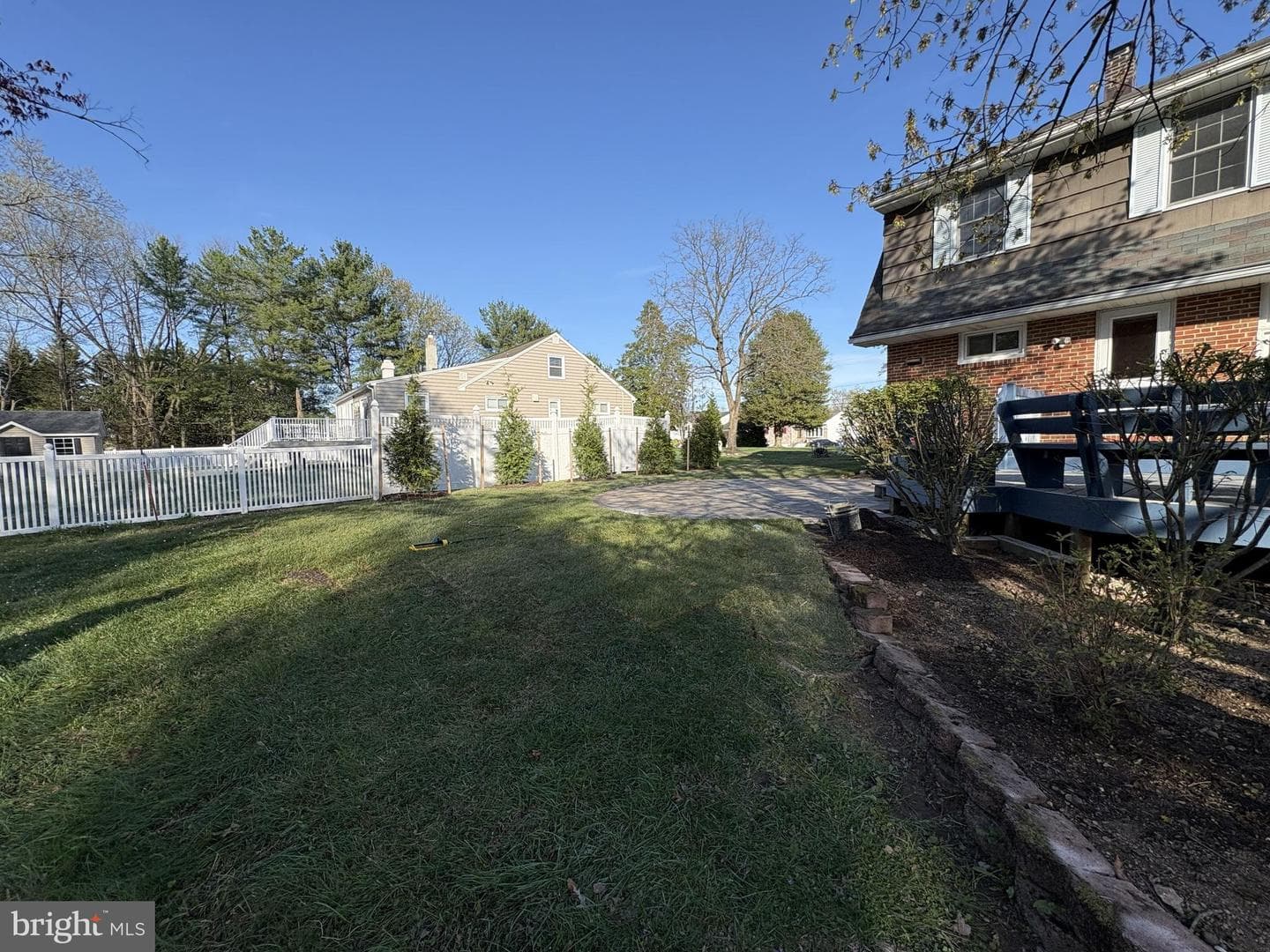 9204 Snyder Lane photo 35