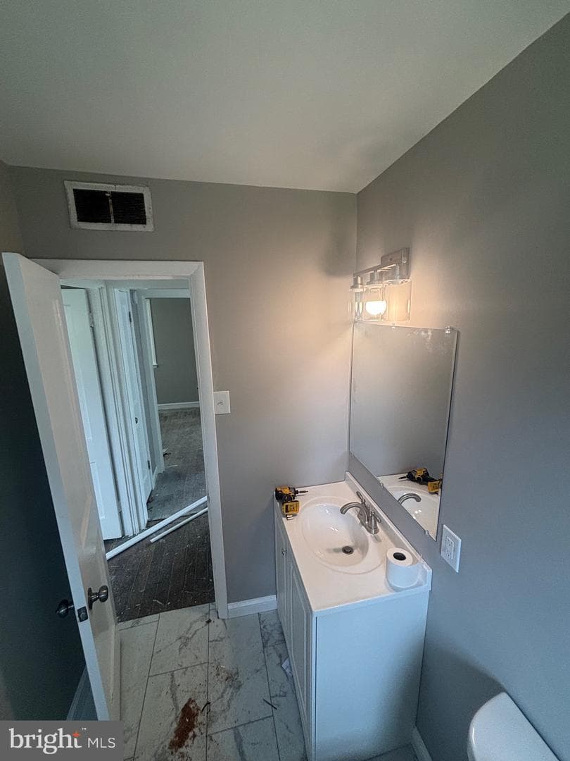 16 Yawmeter Dr photo 3