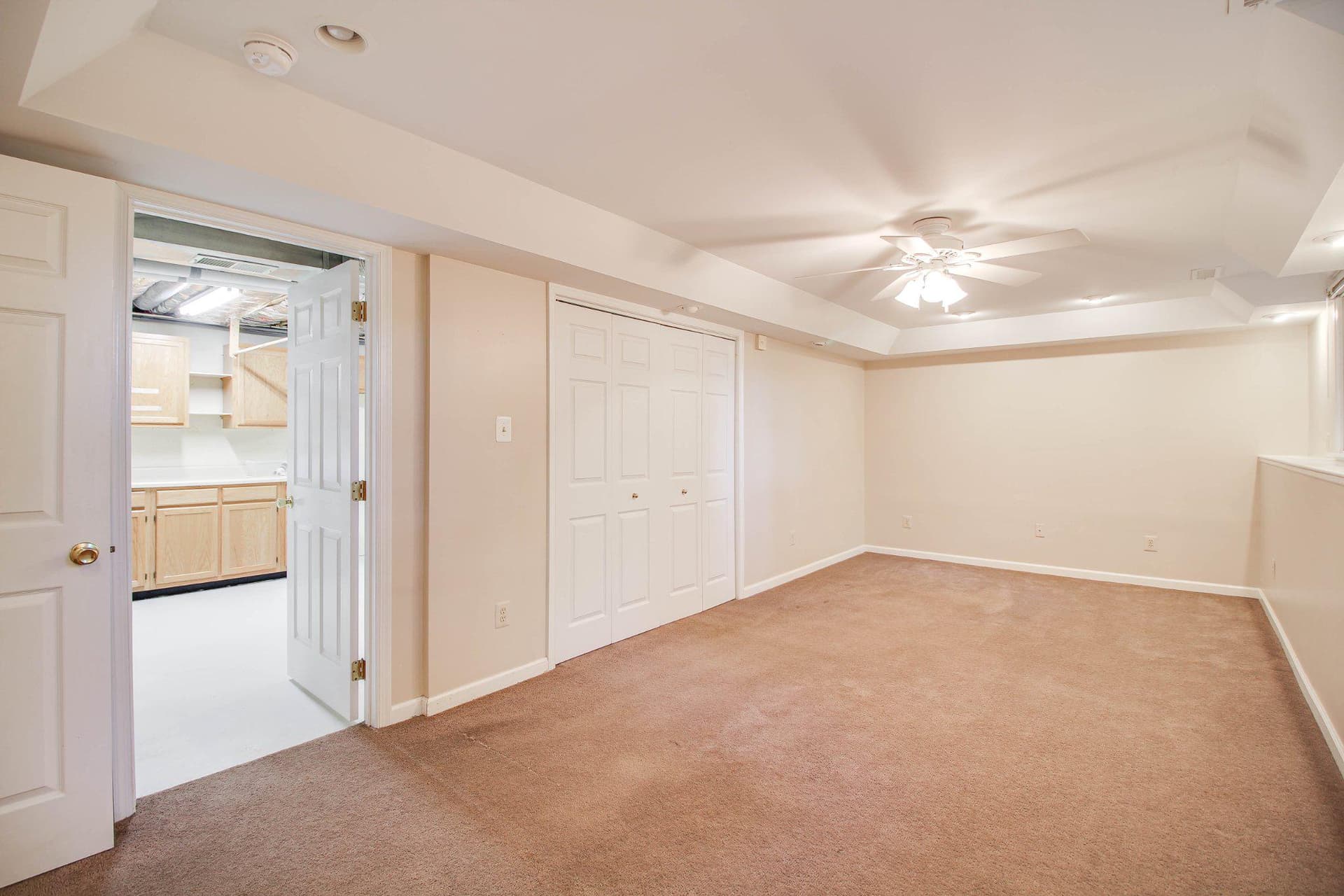 1010 Hilton Avenue photo 27