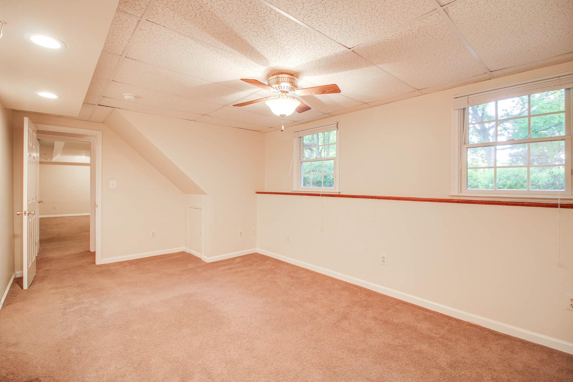 1010 Hilton Avenue photo 28