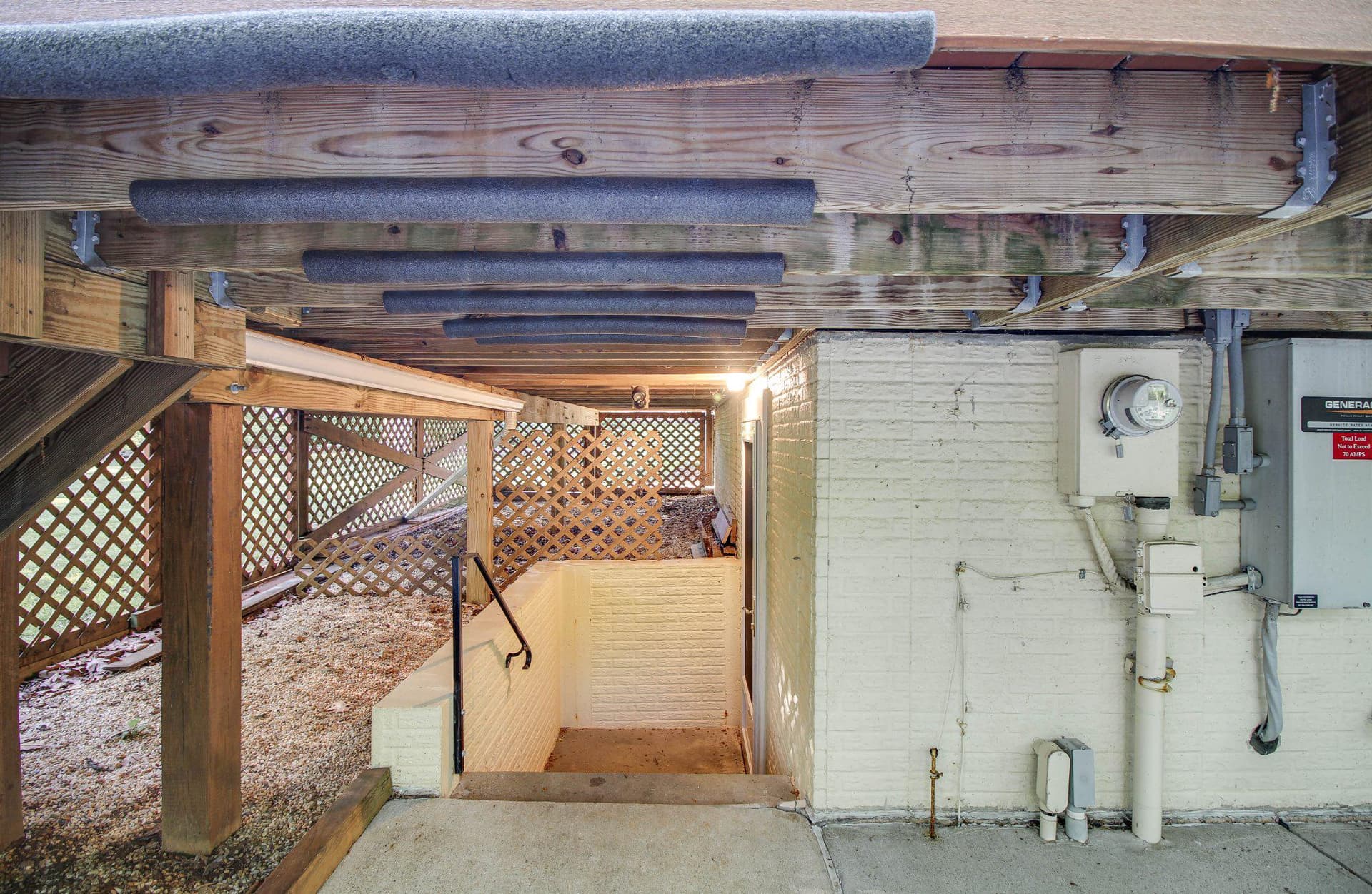 1010 Hilton Avenue photo 35