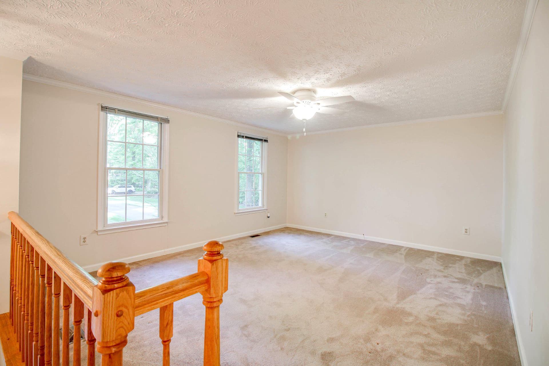 1010 Hilton Avenue photo 4