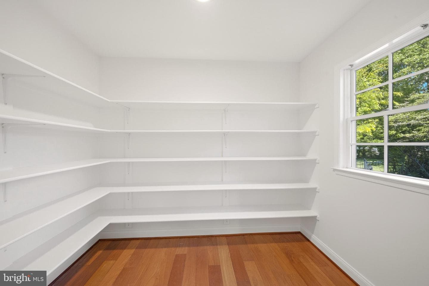 12228 Worthington photo 15