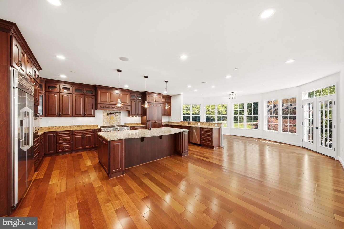12228 Worthington photo 16